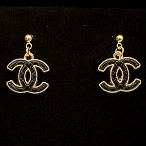 CHANEL QUILTED EARRINGS